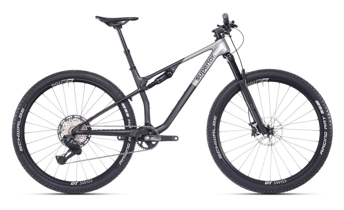 SUPERIOR XF 9.7 RC / Matte Carbon / Smoke Chrome