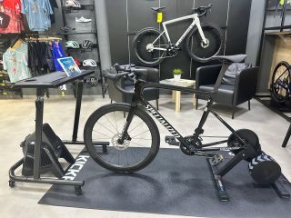 🔥 WAHOO KICKR CORE 2 with Zwift Cog & Click nájdeš vo VELOSPRINTe! Zaži realistický tréning, tichý chod a úplný Wahoo...